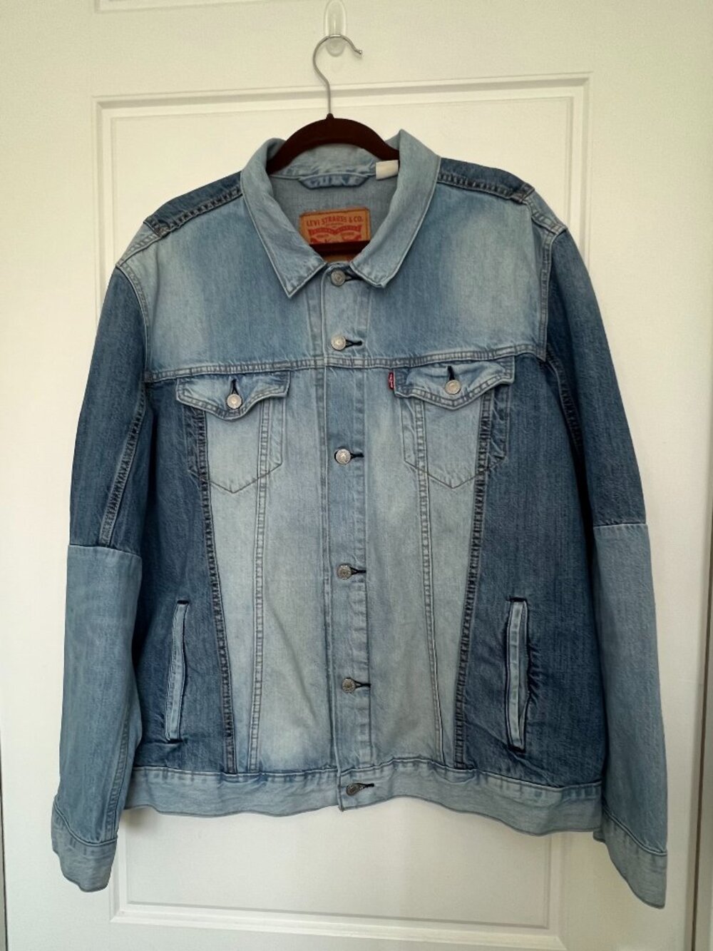 Levis Colorblock Patchwork Denim Trucker Jacket Size XXL Two Tone Blue Jean